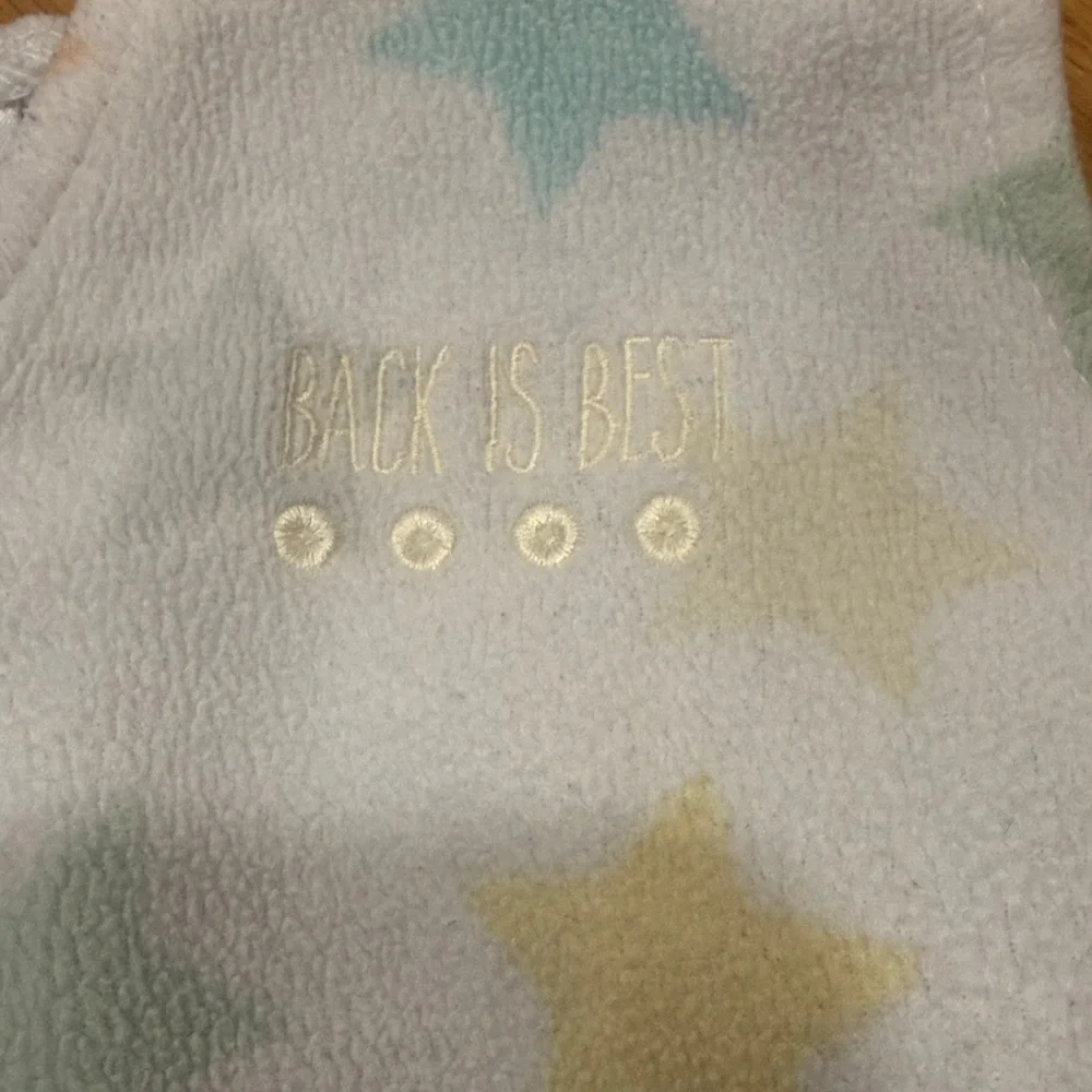 Safe Dreams by Halo wearable sleepsack size medium (6-12 months).